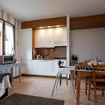 Aparthotel Bellasirmione - Acquachiara
