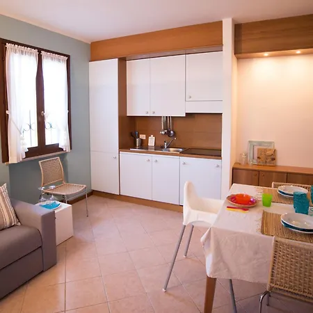 Aparthotel Bellasirmione Sirmione